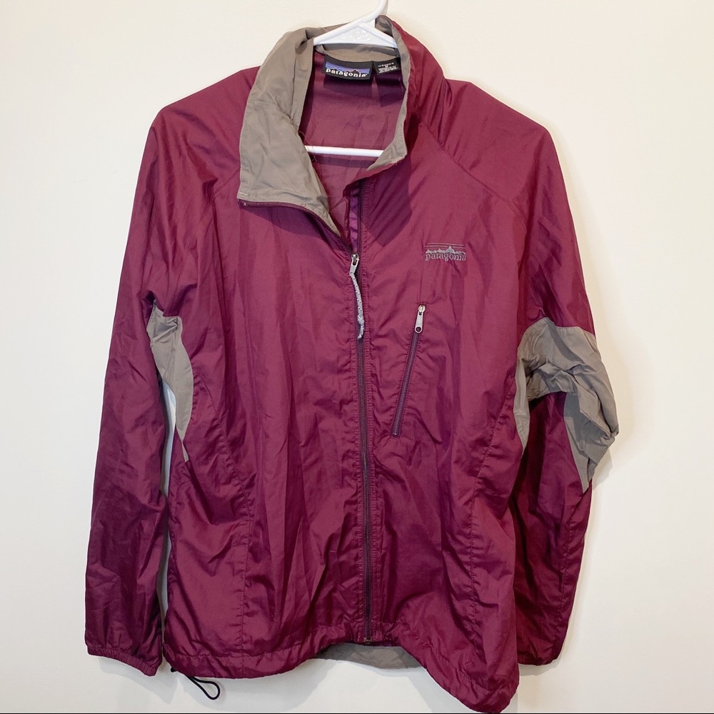 Patagonia light windbreaker